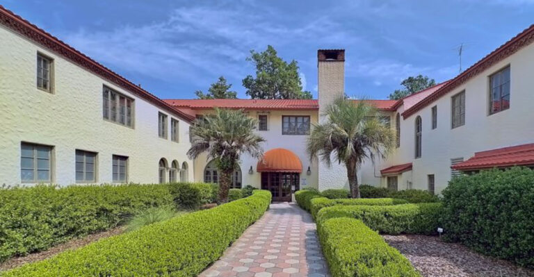 25 Historic Mansions in Florida Showcase Sunshine State Splendor