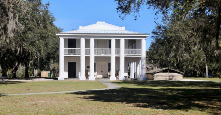 25 Of The Finest Historic Mansions In Florida Gilded Age South