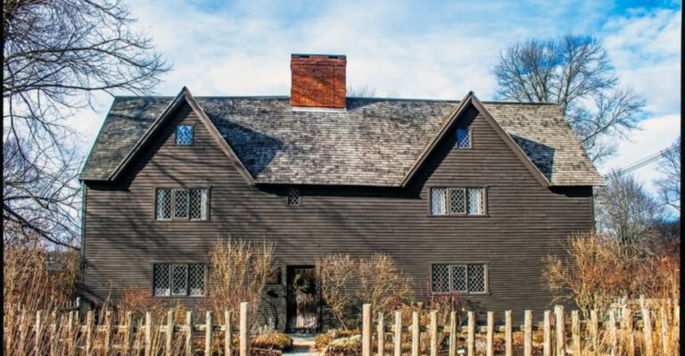 26 Century-Old Multi-Million Dollar Homes In Massachusetts