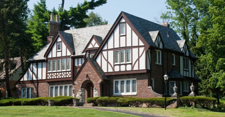 26 Tudor House Features That Prove Old Is The New Cool