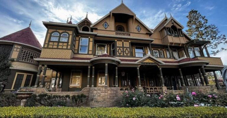 27 Of The Great Historic Mining Mansions Sculpted Above Ground To Rival European Palaces