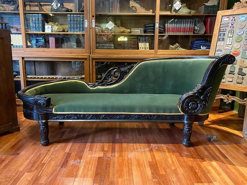 Victorian Chaise Lounge