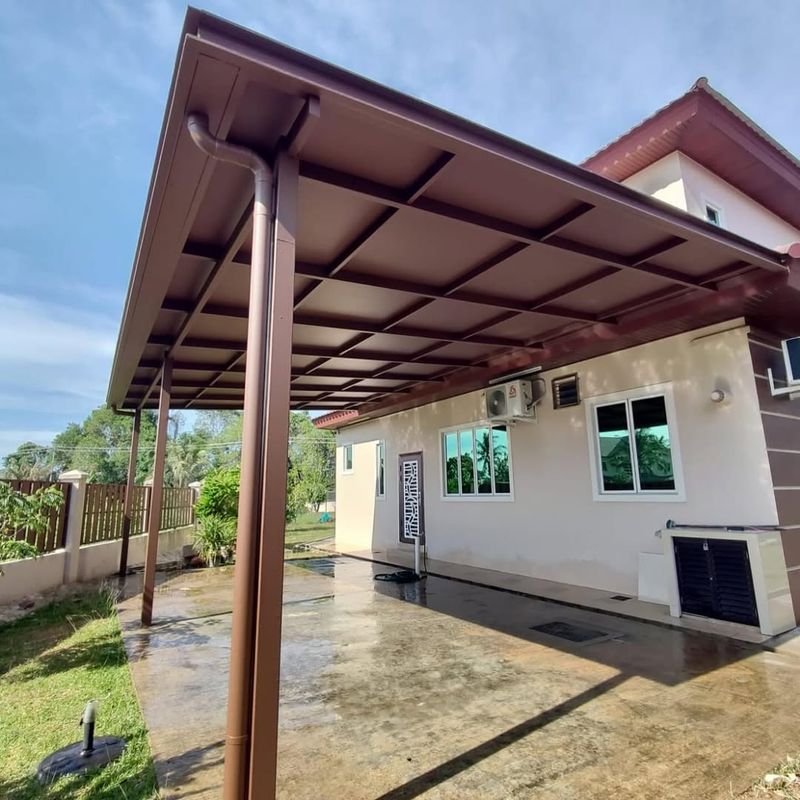 Pergola Roof with Hidden Lighting Fixtures