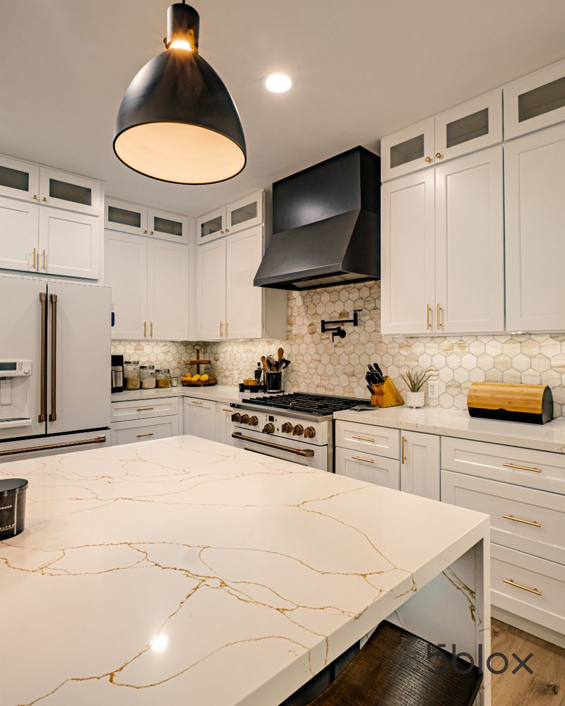 White Quartz Countertops with Black Edging