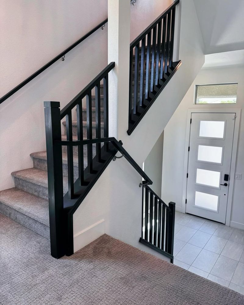 Black Stair Railings for a Striking Feature