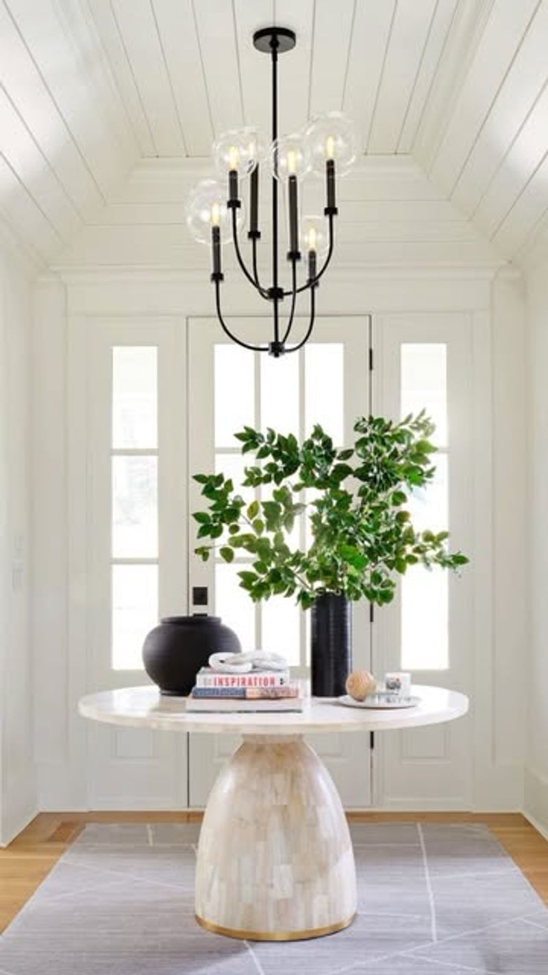 Black Lighting Fixtures for an Elegant Glow