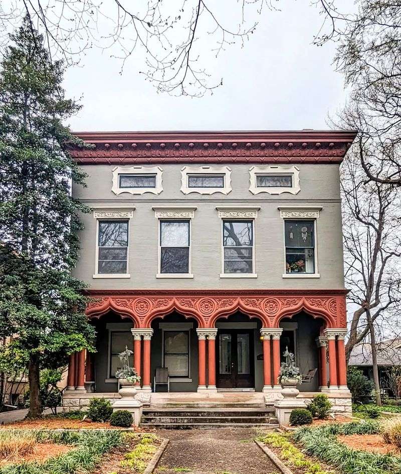 St. James Court Historic District