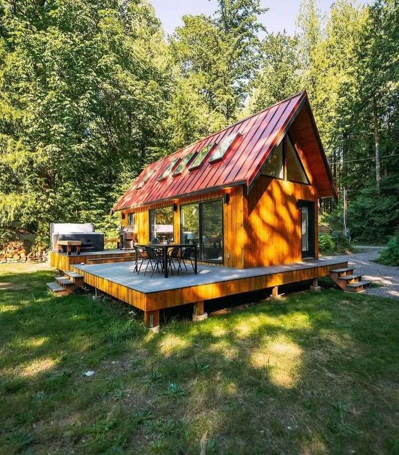 Off-Grid Solar Cabin