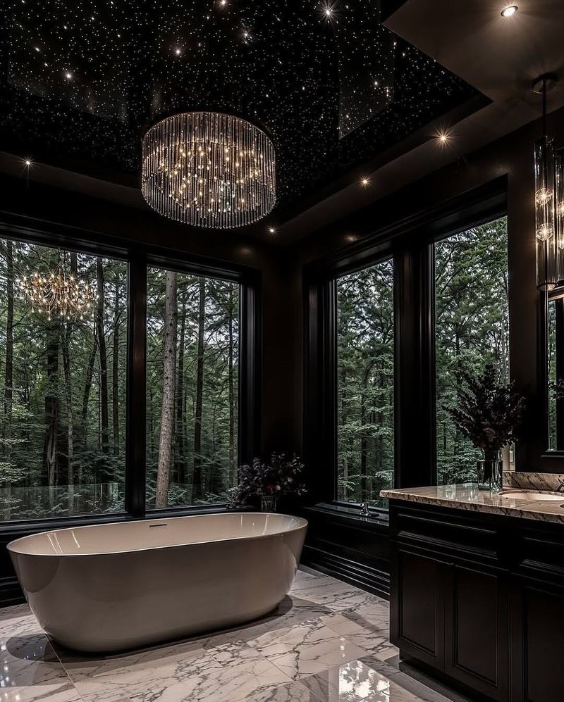 Opulent Onyx