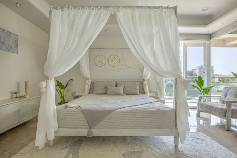 Canopy Bed