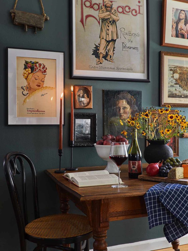 Vintage Artwork Gallery