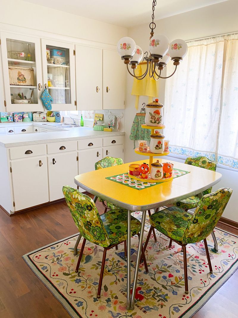 Retro-Inspired Dining Set