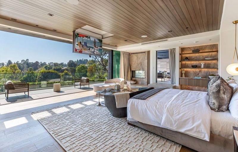 Oversized Master Bedrooms