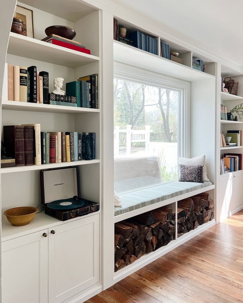 Built-in Bookshelves