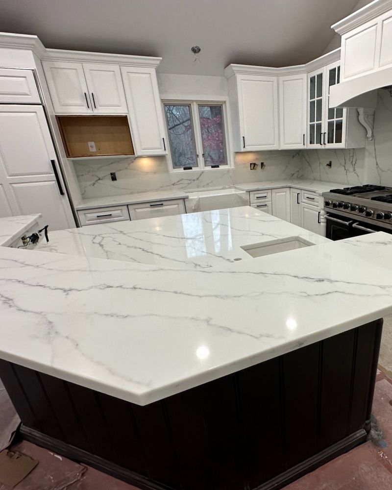 Quartz or Marble Countertops