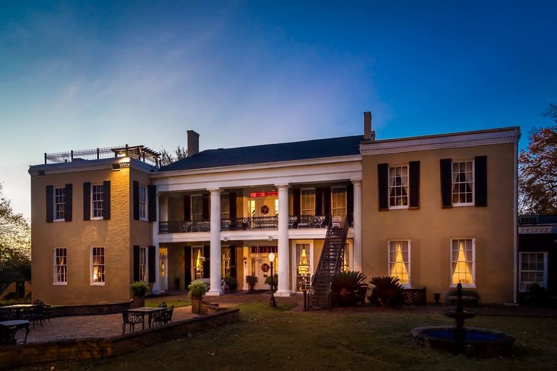 Explore 20 Lavish Multi-Million Dollar Historic Homes In Mississippi