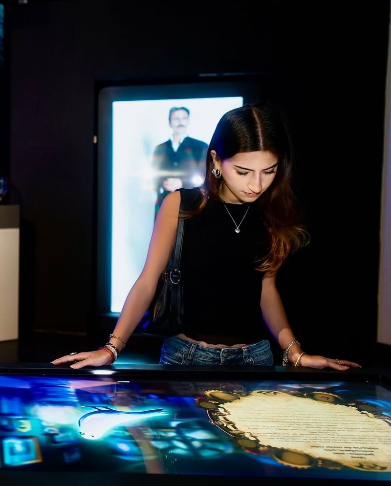 Interactive Digital Displays