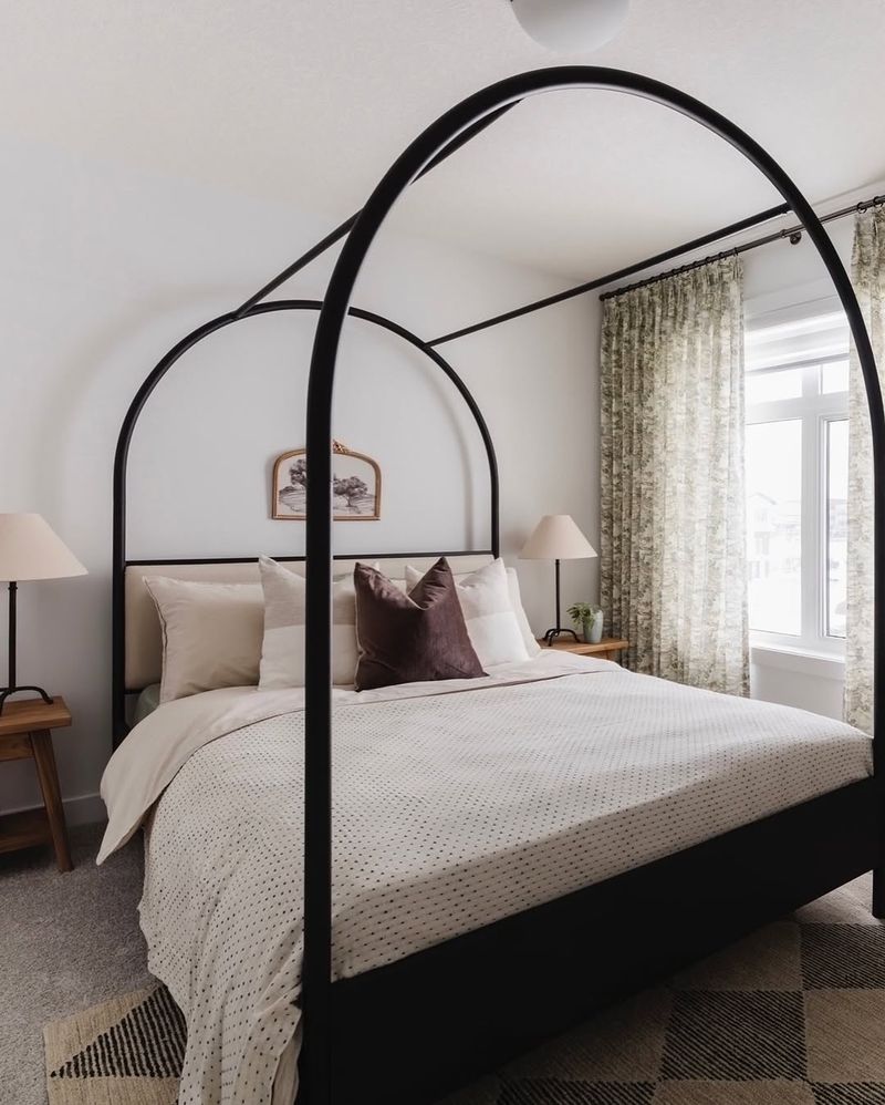 Curved Metal Bed