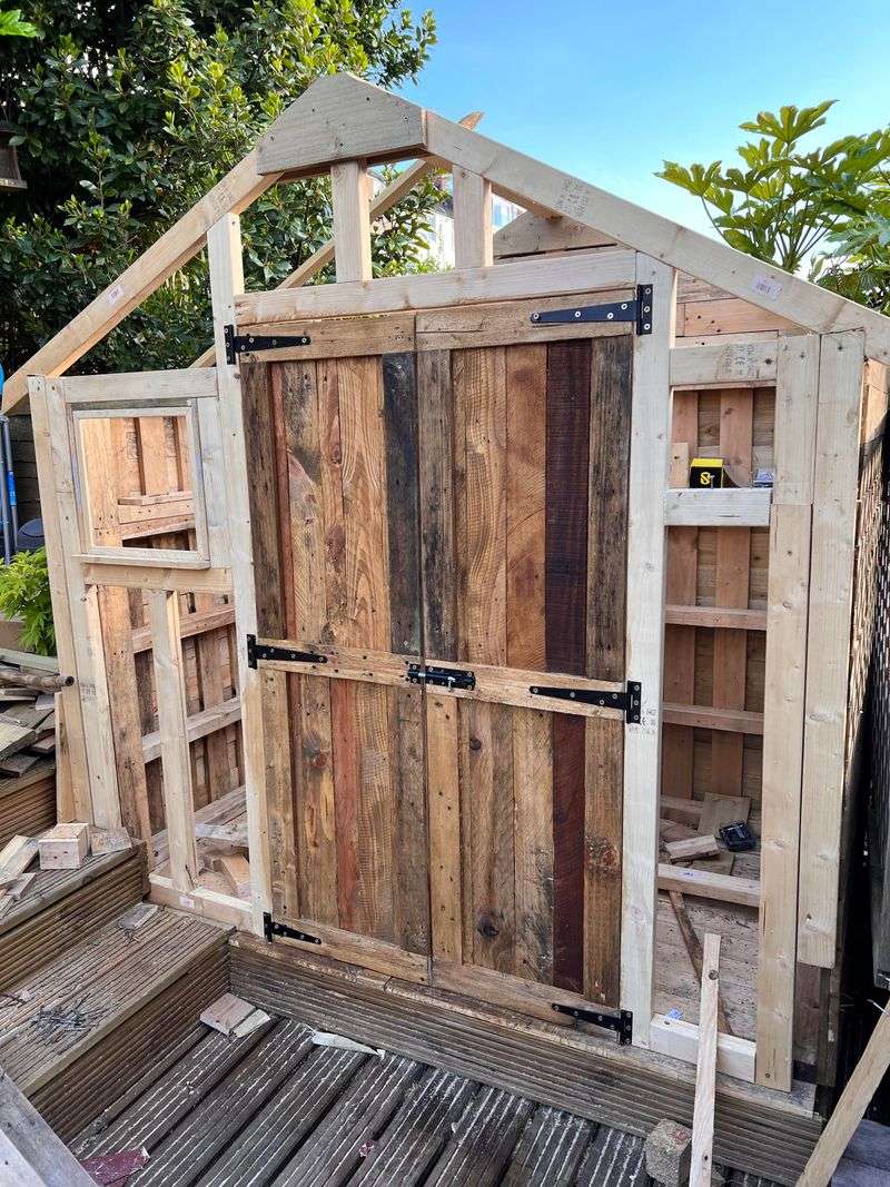 Pallet Tool Shed