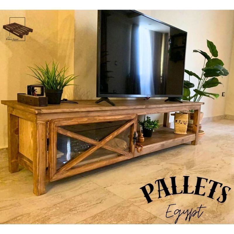 Pallet TV Stand