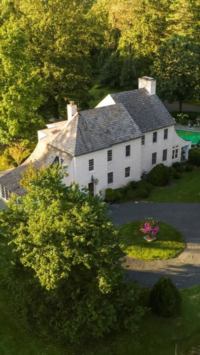 Countryside Farmhouse