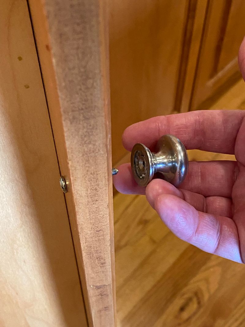 Fixing a Loose Cabinet Handle