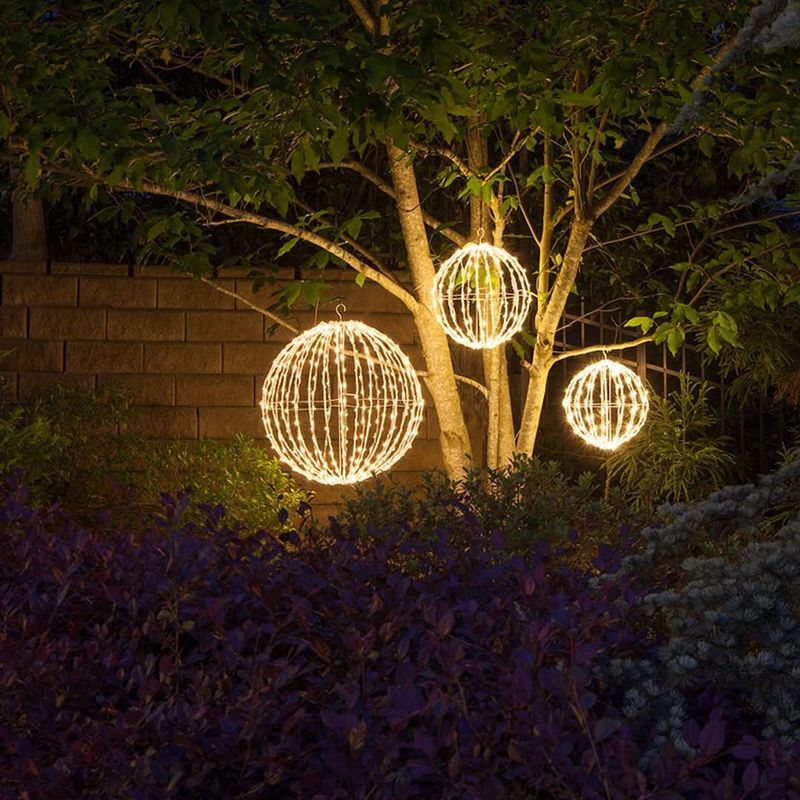 Globe Lights