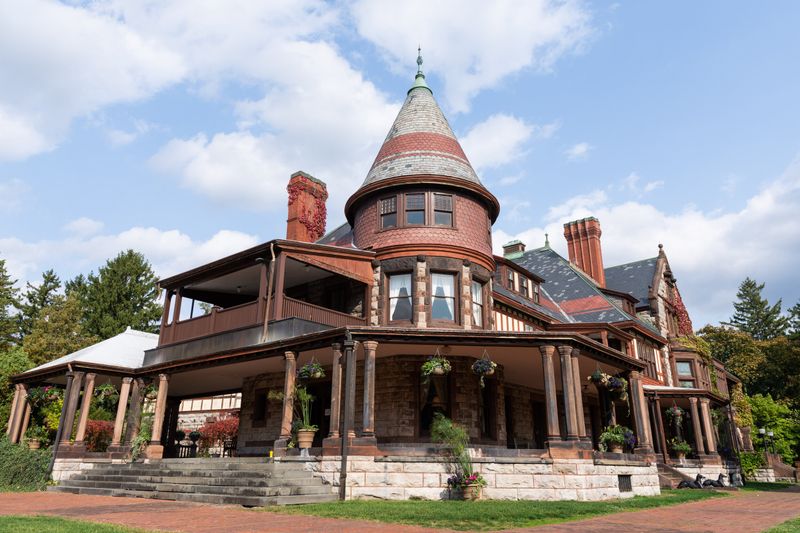 Sonnenberg Gardens and Mansion - Canandaigua