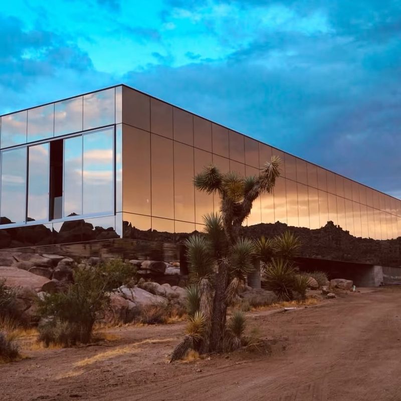 The Invisible House, Joshua Tree, USA