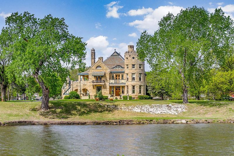 Wichita's Campbell Castle