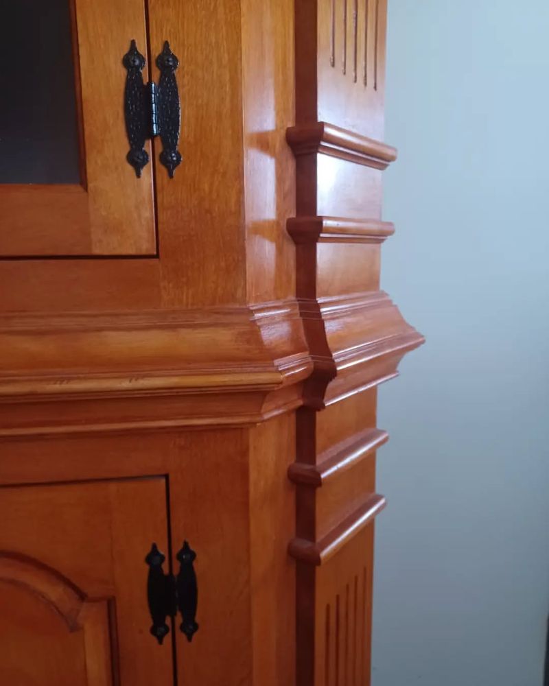 Apply Cabinet Moldings