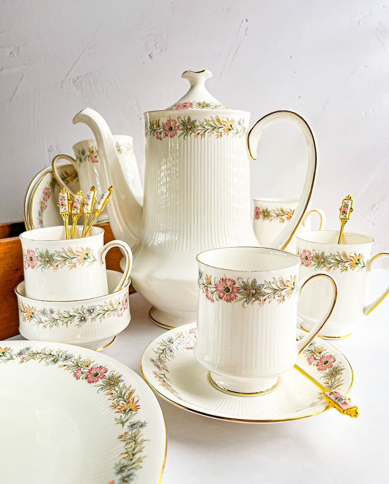 Heritage Tea Set Display