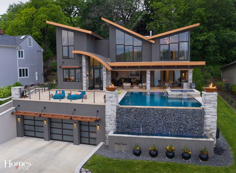 114 Lakeshore Dr, Lake Quivira – $2,300,000