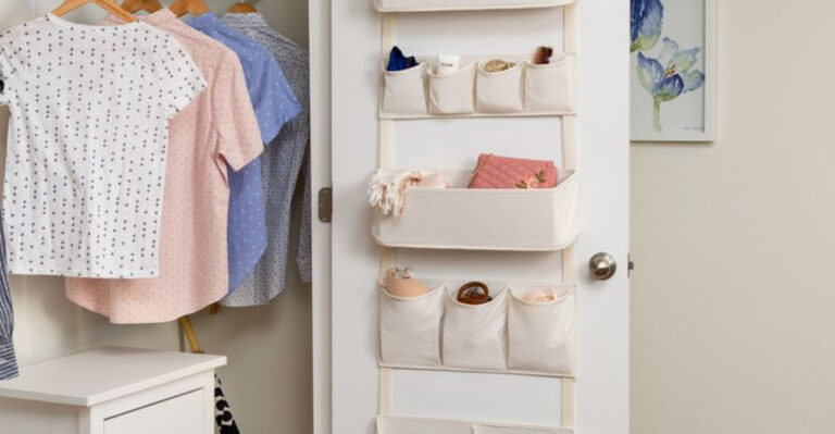 15 Small Bedroom Clothes Storage Ideas That Are The Stuff Of Organizers’ (Sweet) Dreams