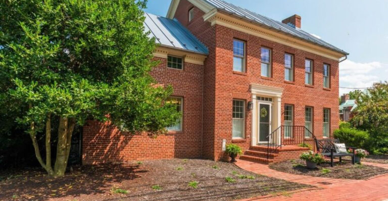 20 Stunning Historic Homes in West Virginia Under $1M