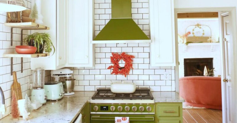 28 Dumb And Bizarre Home Decor Trends We Once Embraced