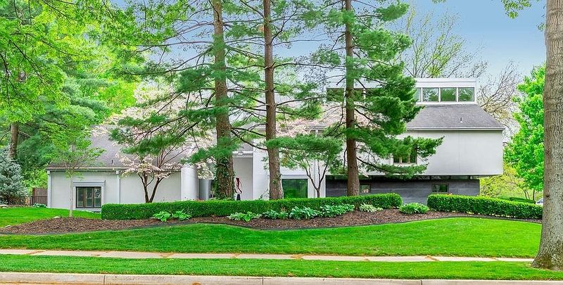 1039 Westover Rd, Kansas City – $2,500,000