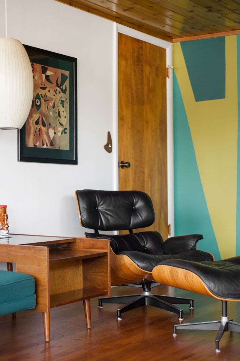 Valuable: Mid-Century Modern Furniture