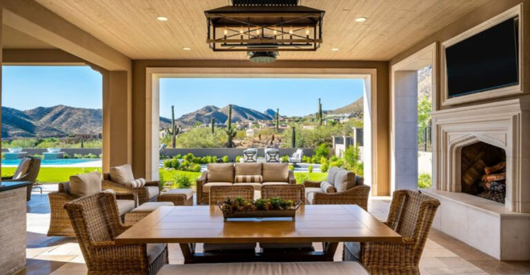 9 Reasons Why Indoor-Outdoor Spaces Are the ‘It’ Feature And 6 Why They’re Sometimes Not A Good Idea