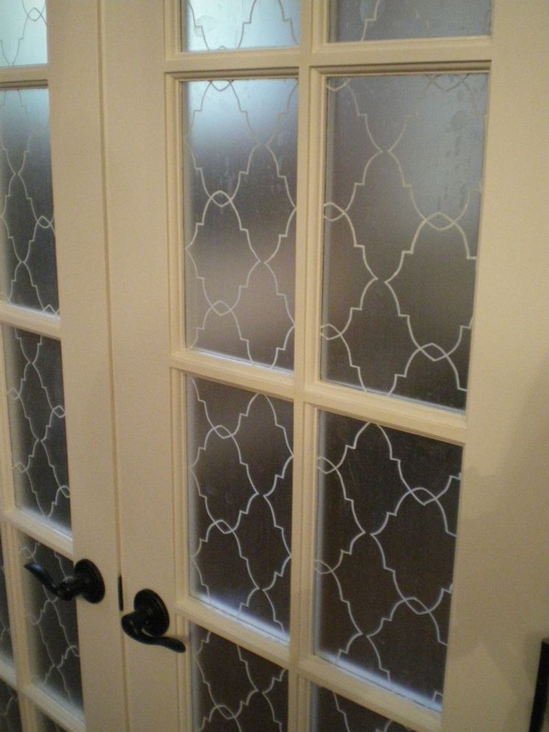 DIY Stencil Frosting
