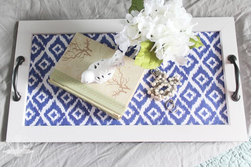 Fashion A Chic Serving Tray