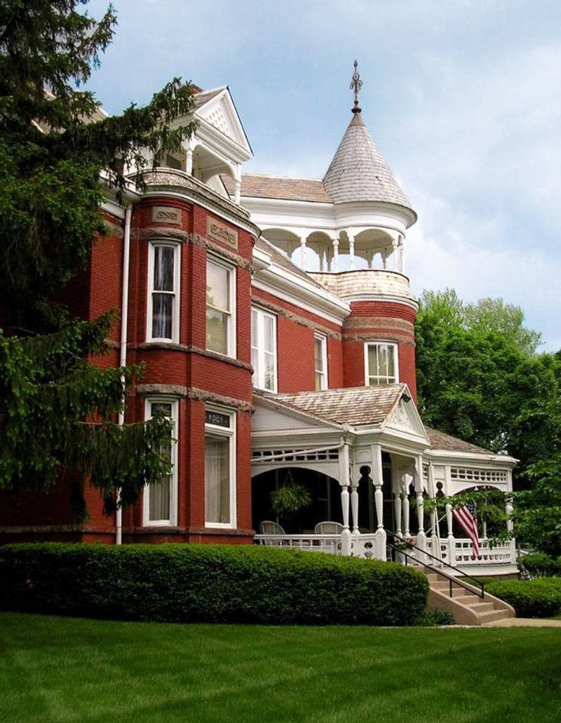 Muchnic Art Gallery – Atchison