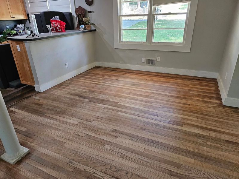 Unmatched or Worn-Out Flooring