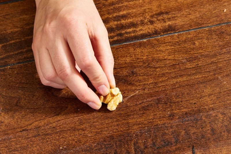 Walnut Rub Scratch Repair