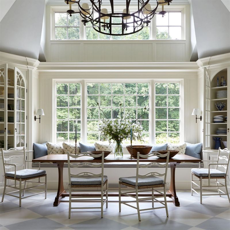 Breakfast Nooks With Built-In Seating