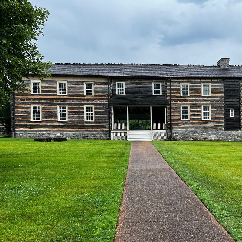 Wynnewood State Historic Site, Castalian Springs