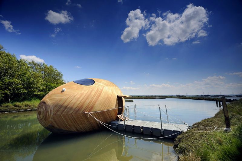 The Floating Wonder