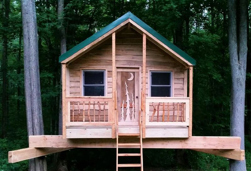 Tiny Treehouse
