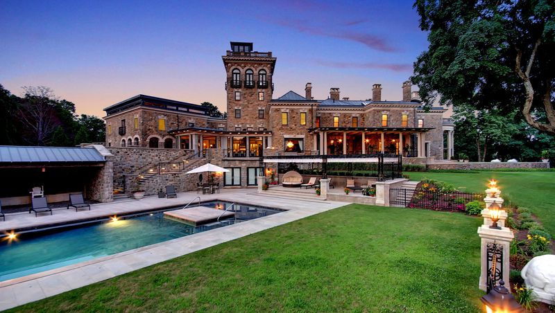 Stronghold – Bernardsville