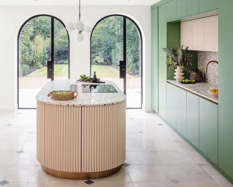 Rounded Edges and Organic Shapes